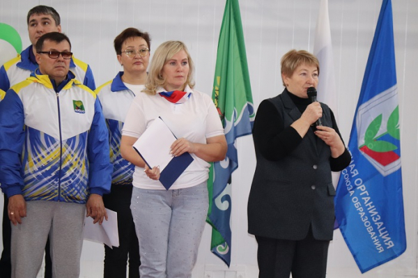 Спартакиада работников педагогического образования Иркутского района собрала 26 команд
Спартакиада работников педагогического образования Иркутского района собрала 26 команд