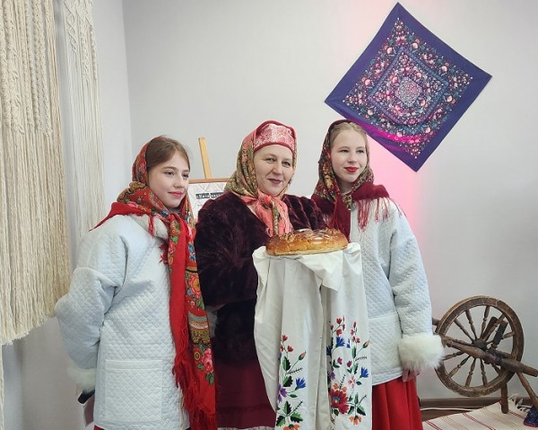 Дом народного творчества «Радуга» открылся в деревне Куда
Дом народного творчества «Радуга» открылся в деревне Куда