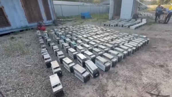 Под Иркутском у жителей ДНТ изъяли 500 единиц майнингового оборудования Под Иркутском у жителей ДНТ изъяли 500 единиц майнингового оборудования