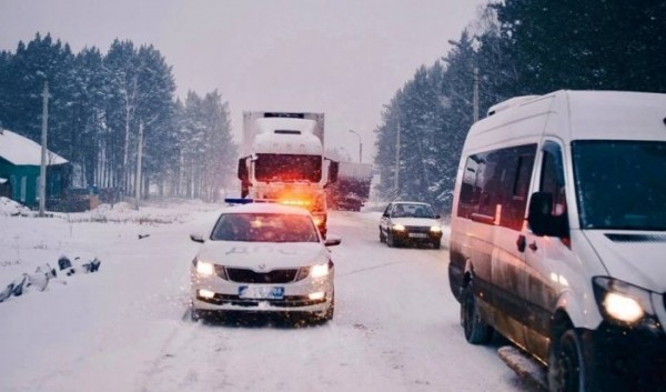 В Приангарье ограничили движение на трассе Р-258 «Байкал» В Приангарье ограничили движение на трассе Р-258 «Байкал»