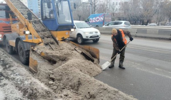 Более 1200 тонн снега вывезли с улиц Иркутска за сутки                            
