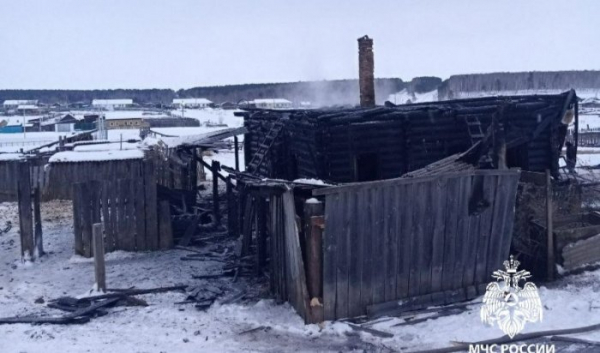 Трое мужчин погибли на пожаре в Аларском районе Трое мужчин погибли на пожаре в Аларском районе
