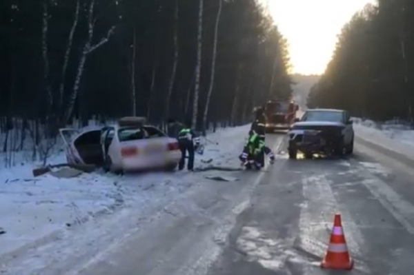 71-летний водитель автомобиля Toyota Camry погиб после столкновения с внедорожником
71-летний водитель автомобиля Toyota Camry погиб после столкновения с внедорожником