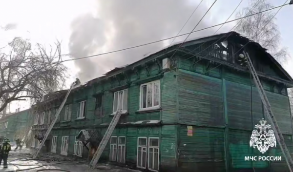 В&nbsp;Иркутске на&nbsp;улице Шпачека произошел пожар (Видео)                            