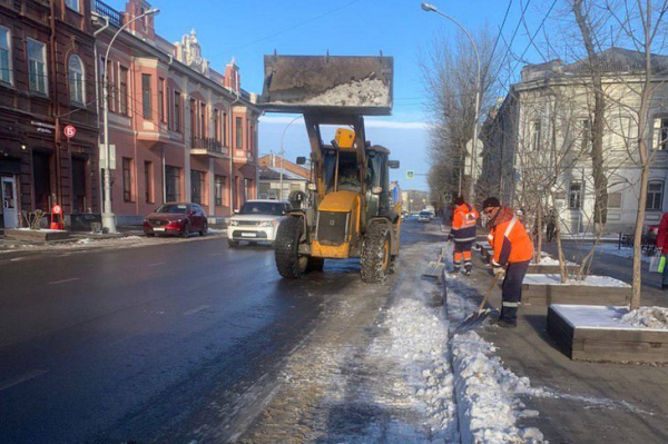 
                290 тонн снега вывезли за выходные с улиц Иркутска
                
            