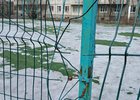 
                Вандалы испортили 14 секций ограждения спортплощадки в Шелехове
                
            