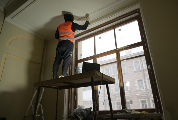 В поселке Куйтун пенсионера выселили из здания, выделенного властями