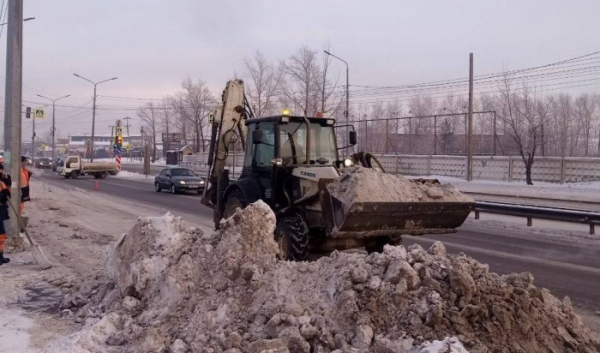 В&nbsp;Иркутске продолжается круглосуточная уборка снега и&nbsp;грейдирование дорог                            